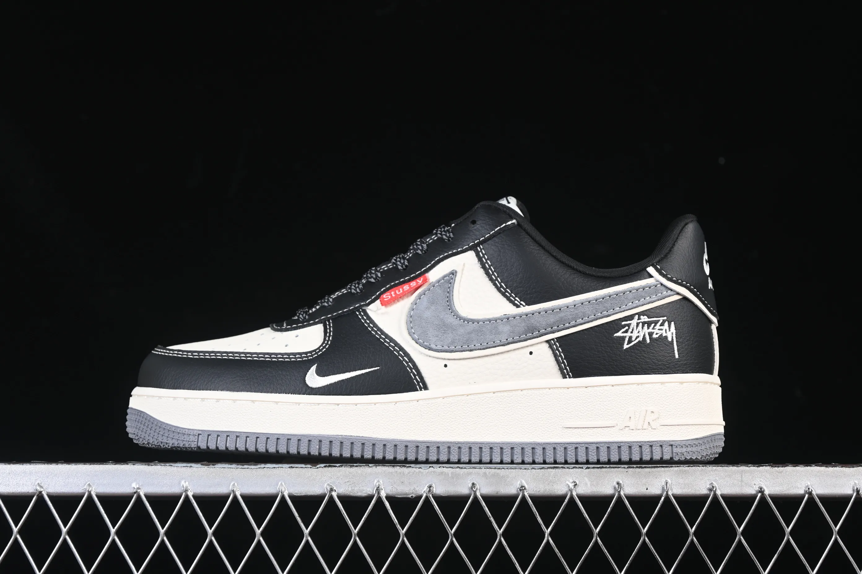 All categories Nk Air Force 1 Air Force series Nk Air Force 1 Low Air Force low-top Nike Air Force 1'07 Low Stusi co-branded beige gray black woven label Air Force 1 low-top casual sneakers DF0188-102